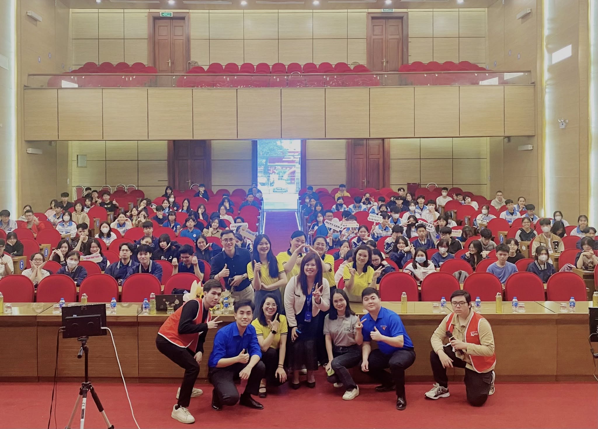 Một buổi thi thử IELTS cùng IDP: khi phòng thi thật dạy điều mà sách vở không nói