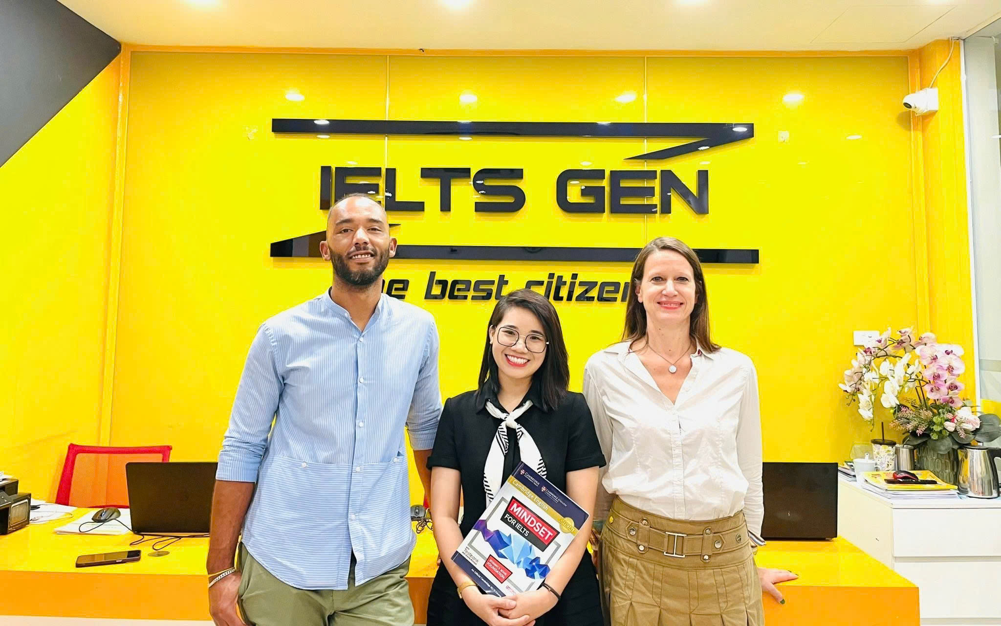 IELTS GEN Z đón tiếp đại diện khảo thí MTS UK: kết nối để nâng cao chất lượng giáo dục