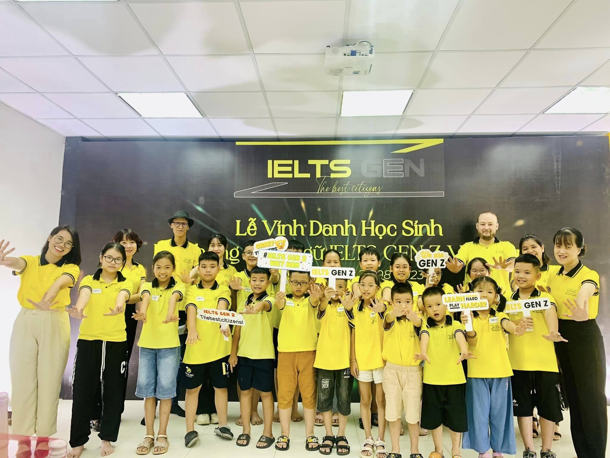 Lễ vinh danh học viên: đôi khi, điều một đứa trẻ cần chỉ là được nhìn thấy